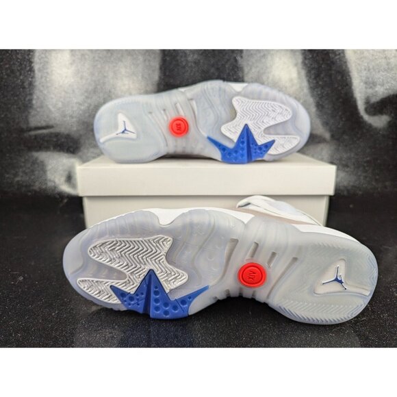 Nike Air Jordan Jumpman Two Trey White Red Blue DX6551-104 Men's Size 11… - Picture 3 of 9